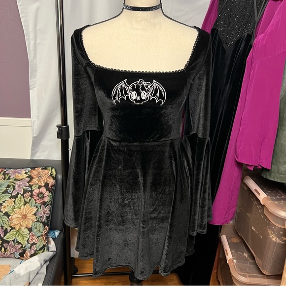 Dolls Kill Widow burial Velvet Bat Mini Dress Bell Sleeve Goth Fairy Grunge Y2K - Picture 10 of 12
